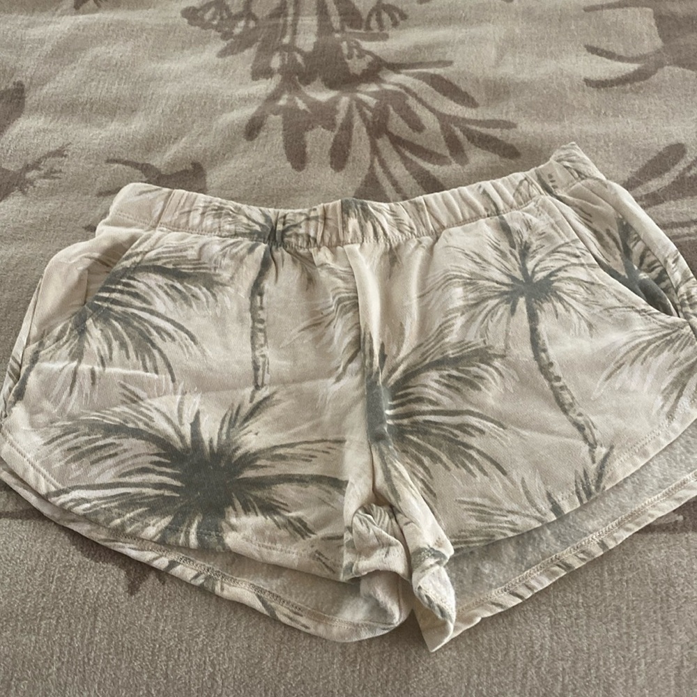 Z supply palm tree shorts
